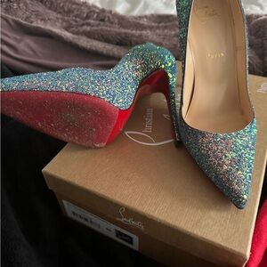 Christian Louboutin So Kate Glitter Dragonfly. 120. Size 40. Duster included.